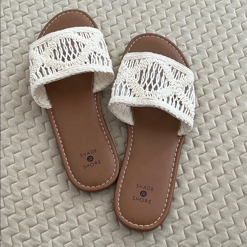 Shade & Shore Women's White Crochet Sandals